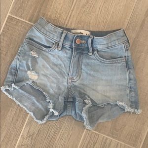Girls A&F shorts